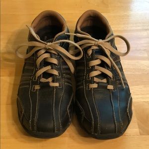 Skechers men’s size 8. Dark brown. Lightly used